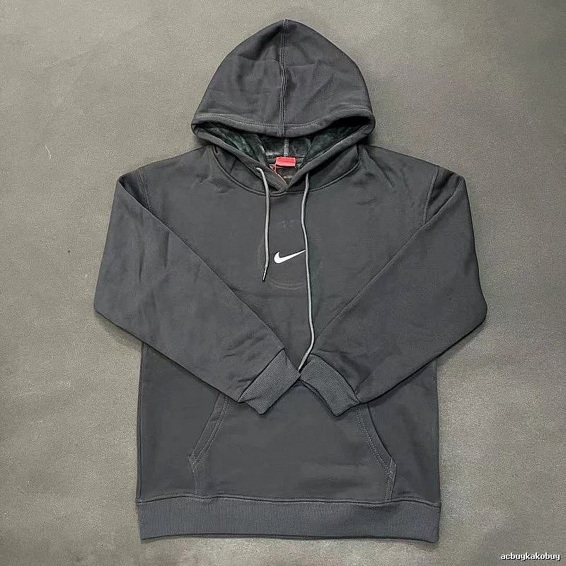 Nike Small-Logo Detail Gray Zip Hoodie Downtown Style Swoosh