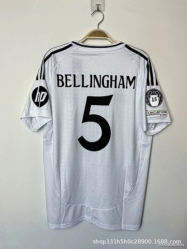 Real Madrid Casual Bellingham #5 soccer jersey White Real Madrid for Streetwear Looks
