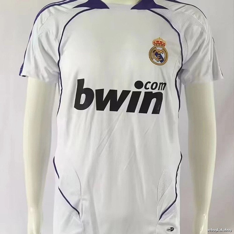 Real Madrid Resort Retro Teka soccer jersey White Retro Football for Travel Looks