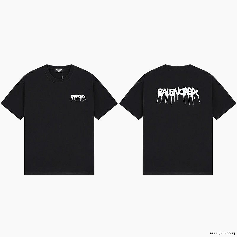 Balenciaga street-style black T-shirt