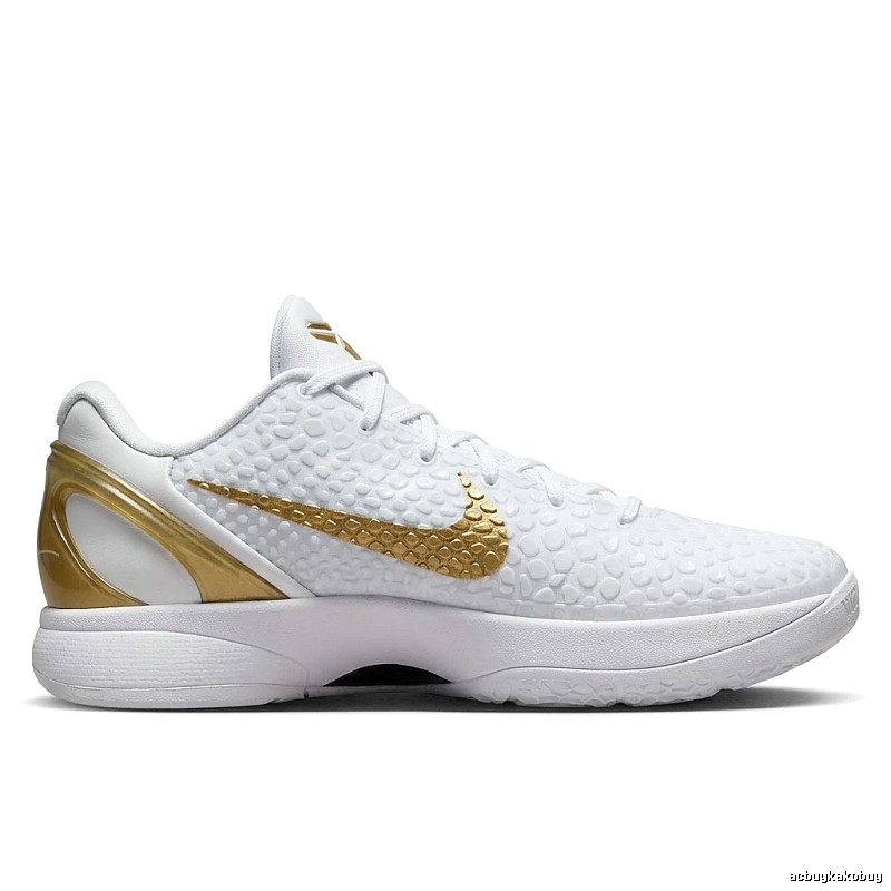 Nike Kobe series fashionable white and gold sneakers.