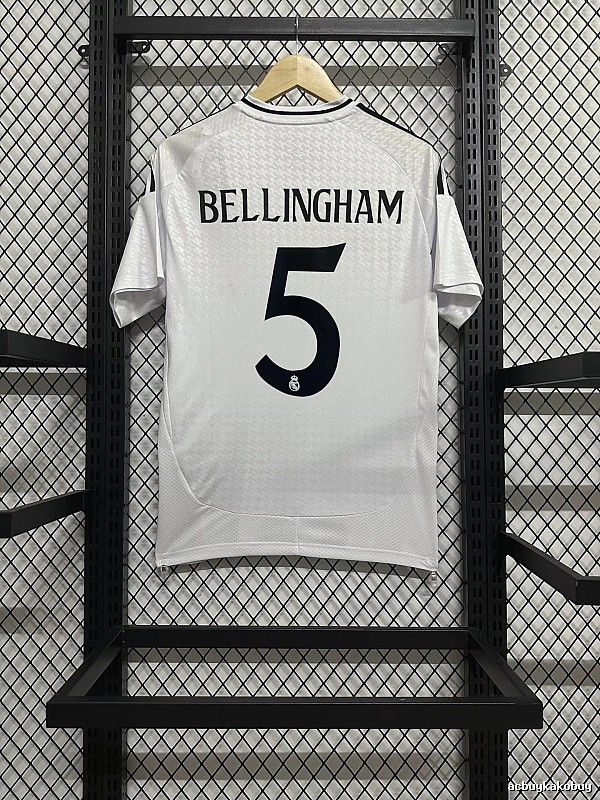 Real Madrid Daily Home soccer jersey White Real Madrid for City Outfits Select Edition