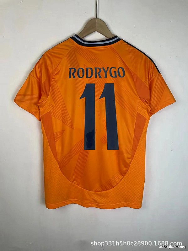 Real Madrid Resort Bellingham #5 soccer jersey White Real Madrid with Premium Look