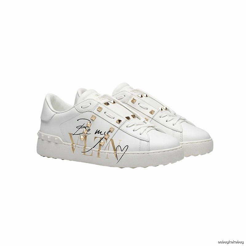 Valentino rivet trendy white shoes